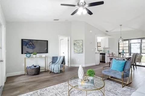 Casa en alquiler en North Port, Florida, 3 dormitorios, 108.23 m2 № 1379829 - foto 3