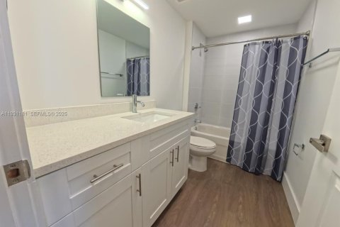 Снять в аренду квартиру в Майами, Флорида 38.09м2, № 1989554 - фото 7