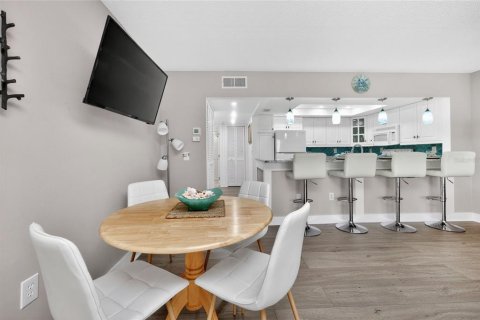 Copropriété à vendre à Englewood, Floride: 2 chambres, 92.25 m2 № 2109843 - photo 17