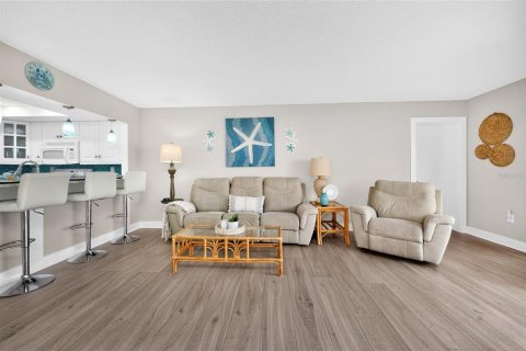 Copropriété à vendre à Englewood, Floride: 2 chambres, 92.25 m2 № 2109843 - photo 15