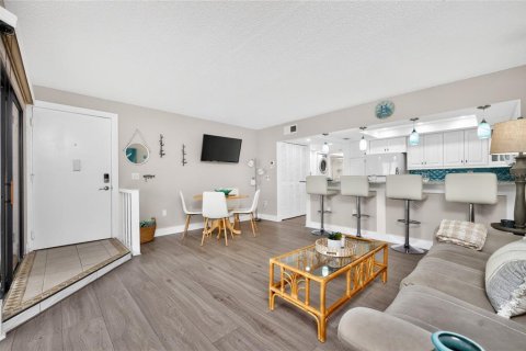 Copropriété à vendre à Englewood, Floride: 2 chambres, 92.25 m2 № 2109843 - photo 12