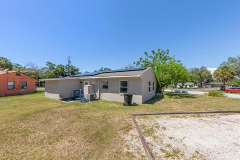 House in Clearwater, Florida 3 bedrooms, 117.89 sq.m. № 2150898 - photo 23