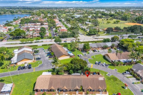 Снять в аренду виллу или дом в Хайалиа, Флорида 3 спальни, 101.54м2, № 1945359 - фото 23