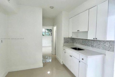 Villa ou maison à louer à Miami, Floride: 3 chambres № 2006186 - photo 5