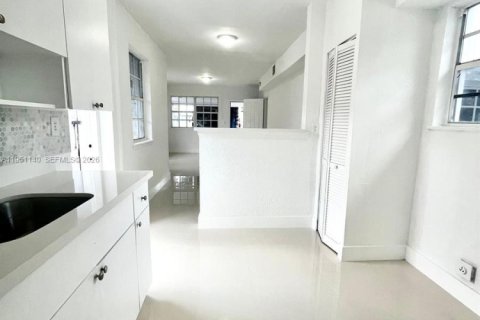 Villa ou maison à louer à Miami, Floride: 3 chambres № 2006186 - photo 3