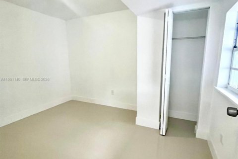 Villa ou maison à louer à Miami, Floride: 3 chambres № 2006186 - photo 13