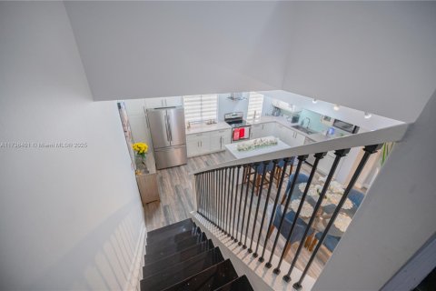 Adosado en venta en Aventura, Florida, 3 dormitorios, 134.71 m2 № 1811113 - foto 17
