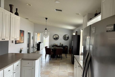 House in Orlando, Florida 3 bedrooms, 156.08 sq.m. № 1903250 - photo 4