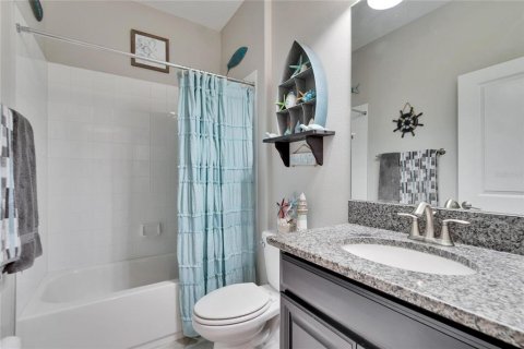 House in Sun City Center, Florida 4 bedrooms, 191.1 sq.m. № 1649414 - photo 22