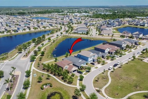 House in Sun City Center, Florida 4 bedrooms, 191.1 sq.m. № 1649414 - photo 4