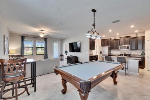 House in Sun City Center, Florida 4 bedrooms, 191.1 sq.m. № 1649414 - photo 12