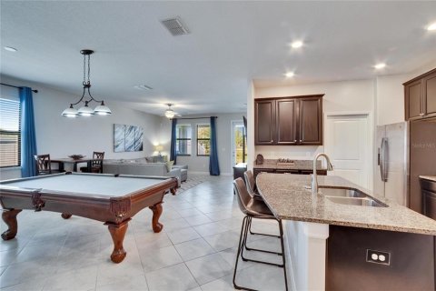 House in Sun City Center, Florida 4 bedrooms, 191.1 sq.m. № 1649414 - photo 10