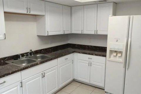 Appartement à louer à Fort Myers, Floride: 2 chambres, 86.21 m2 № 2207960 - photo 9