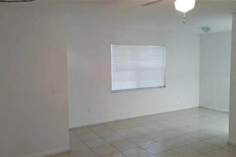 Appartement à louer à Fort Myers, Floride: 2 chambres, 86.21 m2 № 2207960 - photo 3