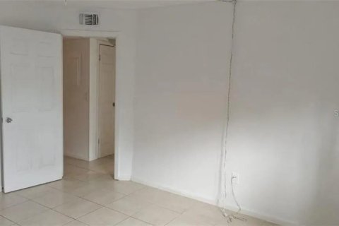Appartement à louer à Fort Myers, Floride: 2 chambres, 86.21 m2 № 2207960 - photo 21