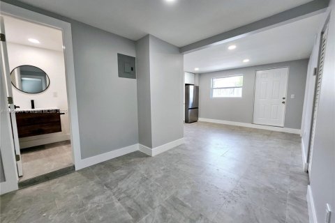 Casa en venta en Pompano Beach, Florida, 5 dormitorios № 1887502 - foto 15