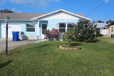 Duplex in Edgewater, Florida 2 bedrooms, 96.43 sq.m. № 1655603 - photo 1