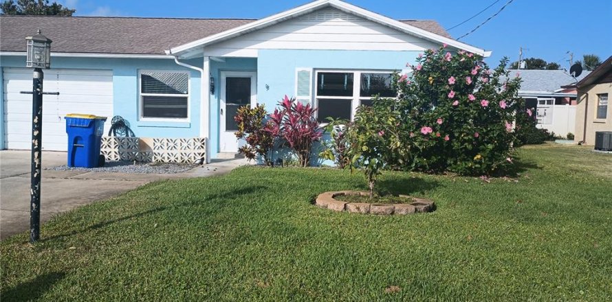 Duplex in Edgewater, Florida 2 bedrooms, 96.43 sq.m. № 1655603