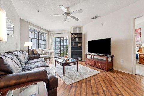 Condo in Orlando, Florida, 2 bedrooms  № 1835022 - photo 2