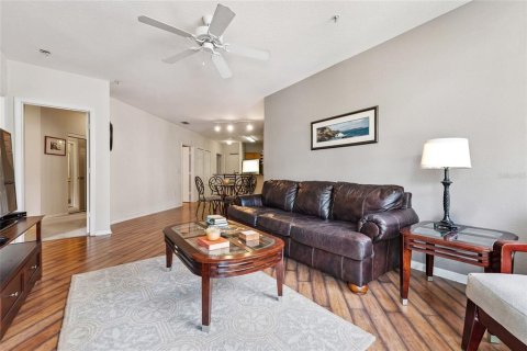 Condo in Orlando, Florida, 2 bedrooms  № 1835022 - photo 3