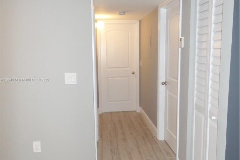 Copropriété à louer à Pompano Beach, Floride: 2 chambres, 83.89 m2 № 1941184 - photo 13