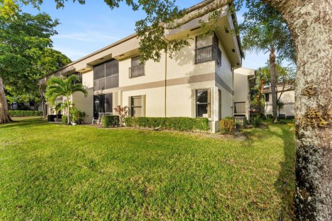 Condo in Coconut Creek, Florida, 2 bedrooms № 2077532 - photo 23