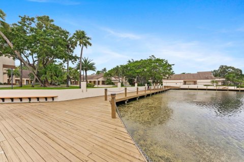 Condo in Coconut Creek, Florida, 2 bedrooms № 2077532 - photo 29