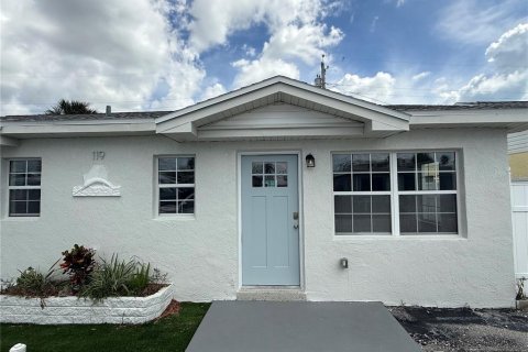 Appartement à Madeira Beach, Floride 1 chambre, 60.01 m2 № 2373250