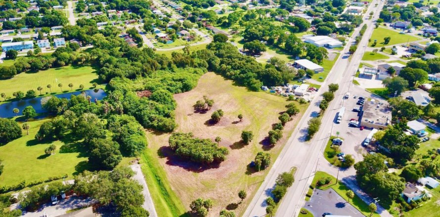 Land in Fort Pierce, Florida № 1177257