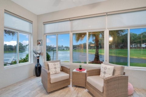 House in DeBary, Florida 2 bedrooms, 162.21 sq.m. № 1837435 - photo 9