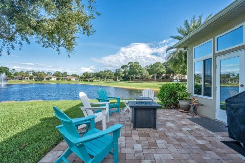 House in DeBary, Florida 2 bedrooms, 162.21 sq.m. № 1837435 - photo 25