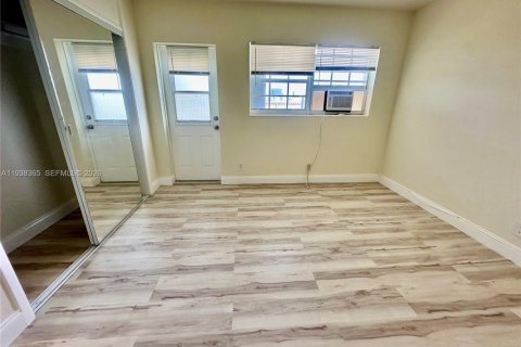 Appartement à louer à Fort Lauderdale, Floride: 1 chambre № 1996106 - photo 4