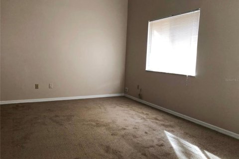 Apartment in Maitland, Florida 6 bedrooms, 112.41 sq.m. № 2400267 - photo 3