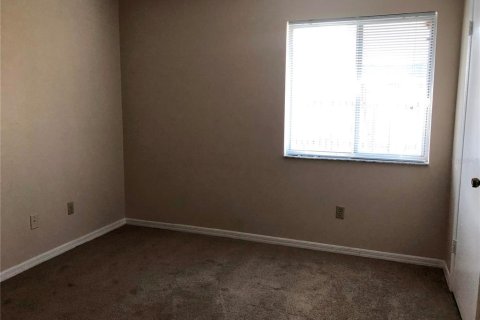 Apartment in Maitland, Florida 6 bedrooms, 112.41 sq.m. № 2400267 - photo 9