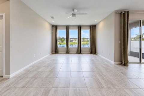 House in Riverview, Florida 3 bedrooms, 152.73 sq.m. № 2397041 - photo 9