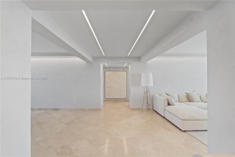 Copropriété à vendre à Sunny Isles Beach, Floride: 3 chambres, 246.1 m2 № 1682207 - photo 5