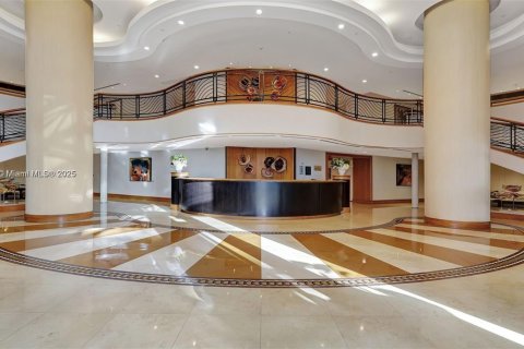 Copropriété à vendre à Sunny Isles Beach, Floride: 3 chambres, 246.1 m2 № 1682207 - photo 29