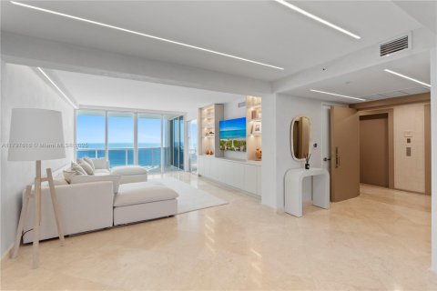Copropriété à vendre à Sunny Isles Beach, Floride: 3 chambres, 246.1 m2 № 1682207 - photo 7