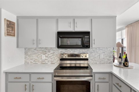 Copropriété à vendre à Daytona Beach, Floride: 3 chambres, 193.7 m2 № 2098672 - photo 13