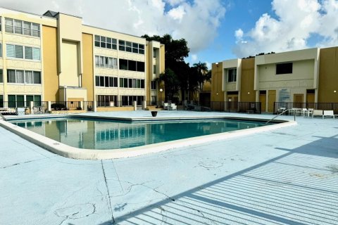 Condominio en venta en Miami, Florida, 3 dormitorios, 154.22 m2 № 1939377 - foto 5