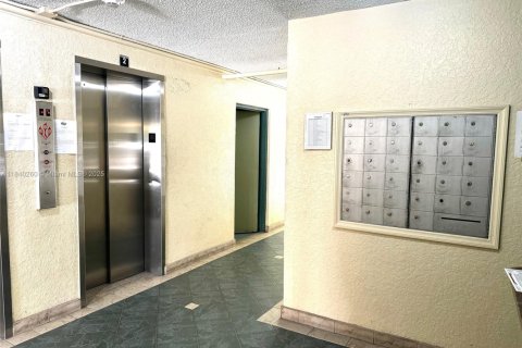 Condominio en venta en Miami, Florida, 3 dormitorios, 154.22 m2 № 1939377 - foto 4