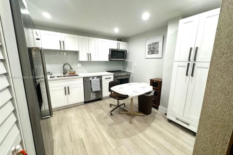 Condominio en venta en Miami, Florida, 3 dormitorios, 154.22 m2 № 1939377 - foto 12