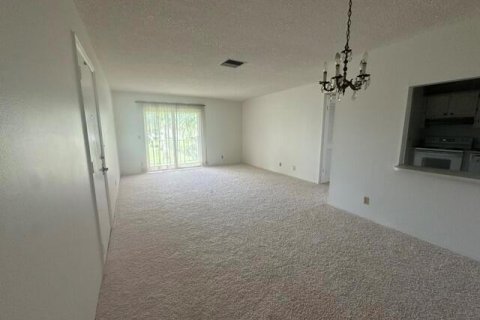 Condominio en venta en Boca Raton, Florida, 2 dormitorios, 81.2 m2 № 2387014 - foto 2