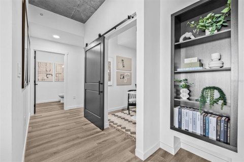 Apartamento en alquiler en Saint Petersburg, Florida, 2 dormitorios, 145.86 m2 № 1762184 - foto 5