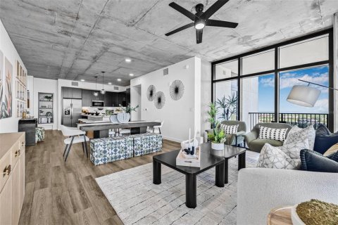 Apartamento en alquiler en Saint Petersburg, Florida, 2 dormitorios, 145.86 m2 № 1762184 - foto 13