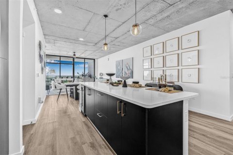 Apartamento en alquiler en Saint Petersburg, Florida, 2 dormitorios, 145.86 m2 № 1762184 - foto 9