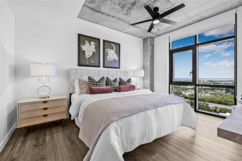 Apartamento en alquiler en Saint Petersburg, Florida, 2 dormitorios, 145.86 m2 № 1762184 - foto 19