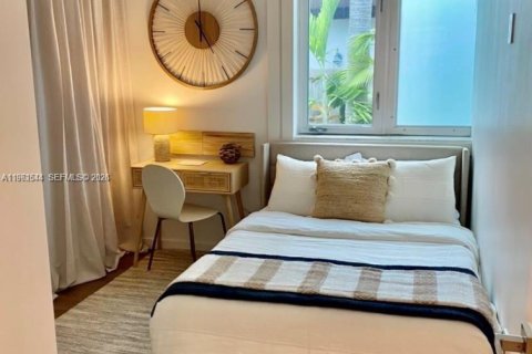 Villa ou maison à louer à Miami Beach, Floride: 5 chambres, 333.43 m2 № 2024486 - photo 12