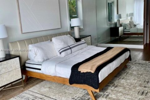 Villa ou maison à louer à Miami Beach, Floride: 5 chambres, 333.43 m2 № 2024486 - photo 11