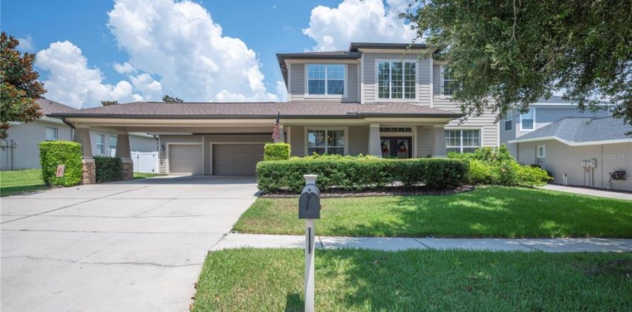 House in Valrico, Florida 4 bedrooms, 307.97 sq.m. № 1866293